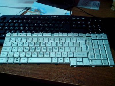 Лот: 3453835. Фото: 1. Клавиатура для ноутбука Toshiba... Другое (комплектующие)