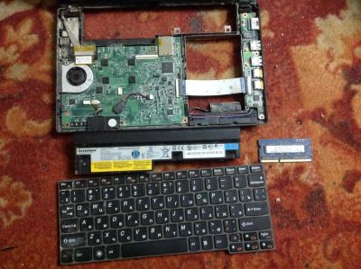 Лот: 7092963. Фото: 1. Ноутбук на запчасти Lenovo s10-3c. Ноутбуки