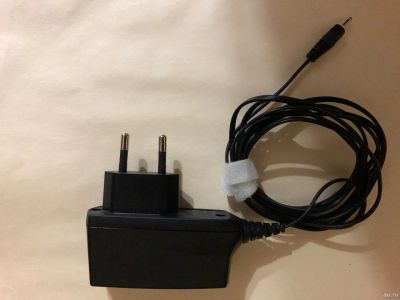 Лот: 17461415. Фото: 1. Зарядное устройство Nokia AC8-E... Зарядные устройства, блоки питания, адаптеры сетевые для смартфонов
