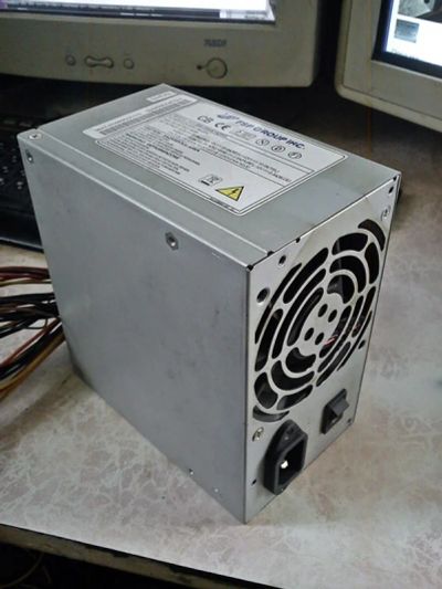 Лот: 5487928. Фото: 1. тяжелый блок питания. FSP HH-350ATX... Корпуса, блоки питания