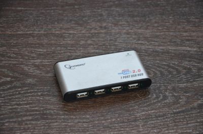 Лот: 6612954. Фото: 1. USB-концентратор 2.0 на 7 портов... USB хабы