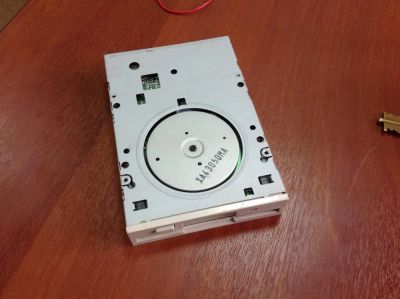 Лот: 6139886. Фото: 1. Дисковод 3,5". Приводы CD, DVD, BR, FDD