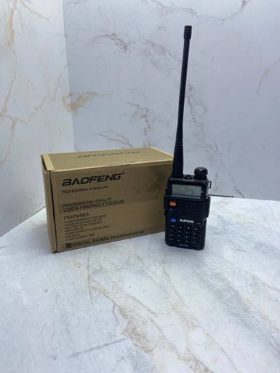 Лот: 21426362. Фото: 1. Рация Baofeng UV-5R 8W Черный... Рации, радиостанции