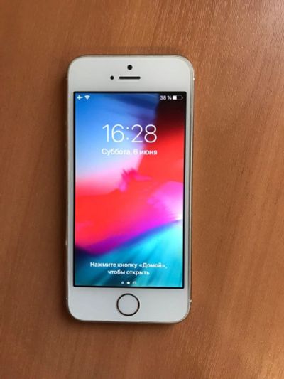 Лот: 16093479. Фото: 1. iphone 5s Gold 16гб, 16gb. Смартфоны