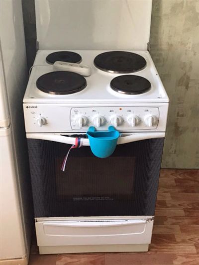 Лот: 10643038. Фото: 1. Плита Indesit. Плиты, духовые шкафы, варочные поверхности