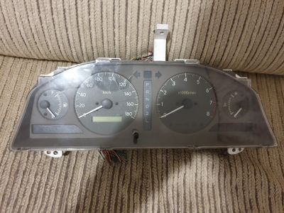 Лот: 15660701. Фото: 1. Комбинация приборов Toyota gaia... Салон