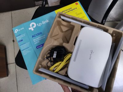 Лот: 17332400. Фото: 1. Роутер tp link ac 1200. Маршрутизаторы (роутеры)