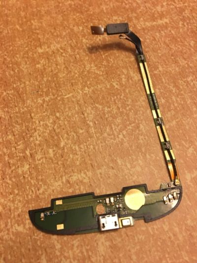 Лот: 14577330. Фото: 1. Плата дочерняя Yotaphone 2 с разьёмом... Микросхемы и платы