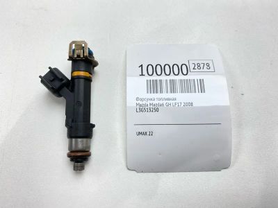 Лот: 24772545. Фото: 1. Форсунка топливная Mazda Mazda6... Топливная система
