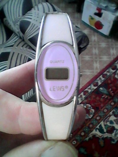 Лот: 9085079. Фото: 1. Электронные часы "Levis" 90-х... Другое (коллекционирование, моделизм)