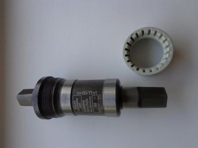 Лот: 3361305. Фото: 1. продам каретку Shimano 123/68... Запчасти