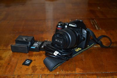 Лот: 12774949. Фото: 1. Nikon D40 kit пробег 7440. Цифровые зеркальные