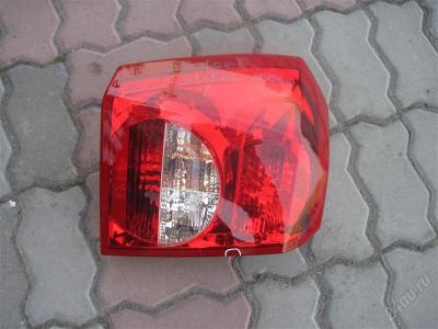 Лот: 1236358. Фото: 1. фонарь задний правый dodge caliber. Другое (авто, мото, водный транспорт)