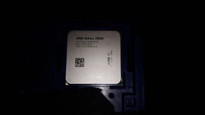 Лот: 14922277. Фото: 1. AMD Athlon 200GE. Процессоры