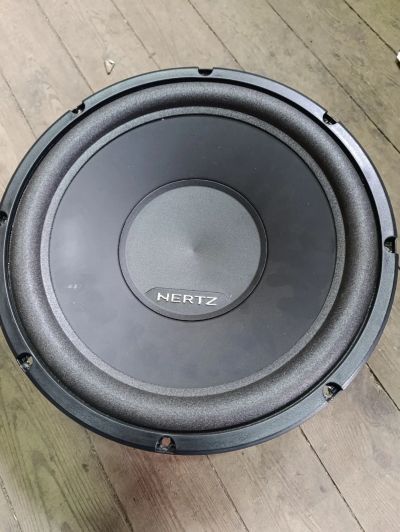 Лот: 25324259. Фото: 1. сабвуфер hertz uno s300s4 не работает. Сабвуферы