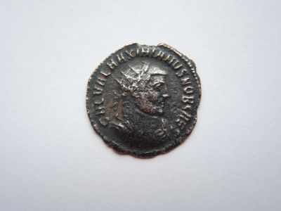 Лот: 25436222. Фото: 1. старинная бронзовая монета фоллис... Античные