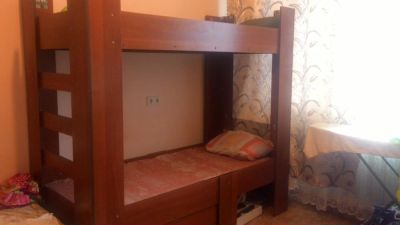 Лот: 7538237. Фото: 1. Двухъярусная кровать с выдвижной... Кровати