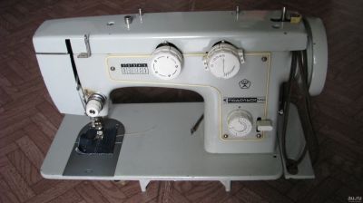Лот: 13800310. Фото: 1. швейная машина Подольск 142. Швейная, вязальная
