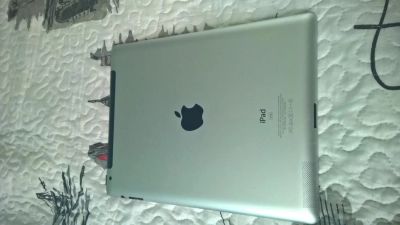 Лот: 6971442. Фото: 1. IPAD 2 WiFi + 3G 16гб белый в... Планшеты