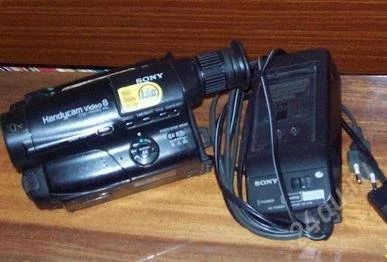 Лот: 150500. Фото: 1. SONY Handycam CCD-TR330E. Видеокамеры