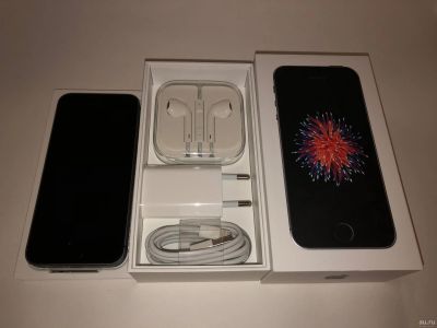 Лот: 12980045. Фото: 1. iPhone SE Space Gray 32 Гб полный... Смартфоны