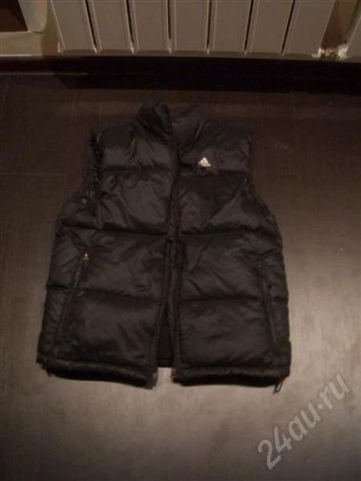 Лот: 682694. Фото: 1. Жилетка теплая ADIDAS. Верхняя одежда