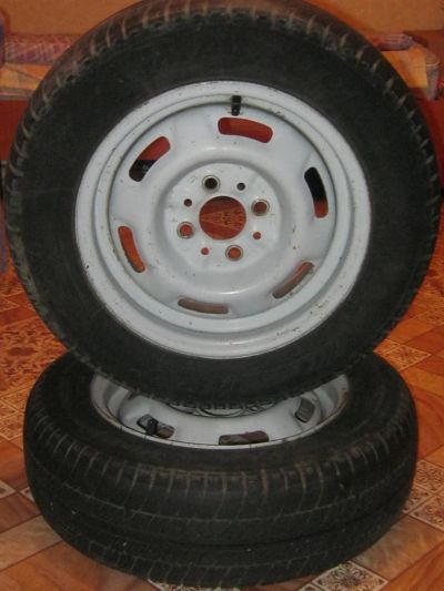 Лот: 3627173. Фото: 1. 2 колеса на ваз Bridgestone R13... Шины на дисках