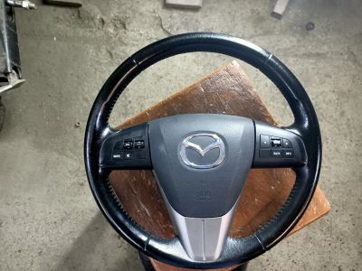 Лот: 15536307. Фото: 1. Руль mazda 3 axela bl. Салон