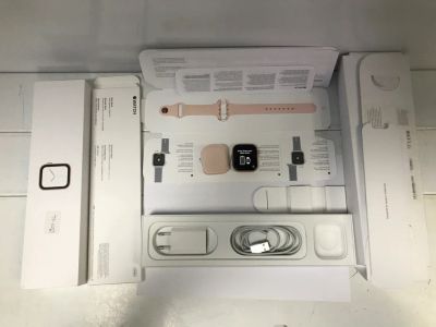 Лот: 17156884. Фото: 1. Apple Watch Series 4, 44 мм (w... Смарт-часы, фитнес-браслеты, аксессуары