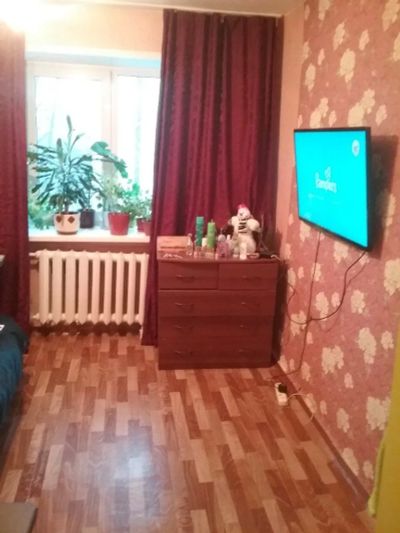 Лот: 9219450. Фото: 1. Продам гостинку 60 лет Октября... Квартиры, студии