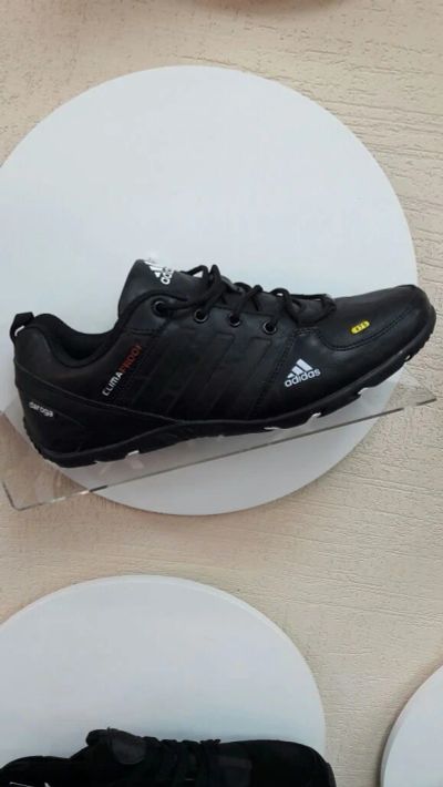 Лот: 6874583. Фото: 1. Кроссовки Adidas натур.кожа артикул... Кеды, кроссовки, слипоны