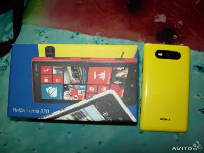 Лот: 4457941. Фото: 1. Nokia Lumia 820. Смартфоны