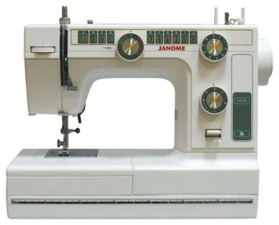 Лот: 4506331. Фото: 1. Продам швейную машинку Janome. Швейная, вязальная