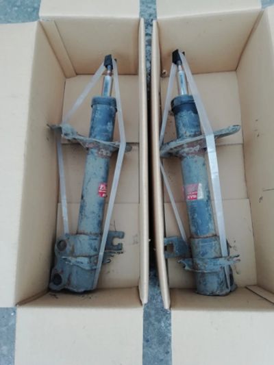 Лот: 18401473. Фото: 1. Стойки на Nissan X-Trail. Ходовая, подвеска, рулевое управление