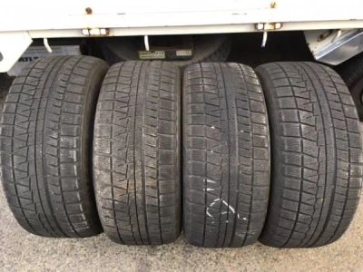 Лот: 8385162. Фото: 1. Зимние шины Bridgestone Revo GZ... Шины
