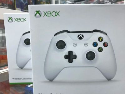 Лот: 10435018. Фото: 1. XBox One Controller Wireless White... Аксессуары для игровых приставок, консолей, геймпады