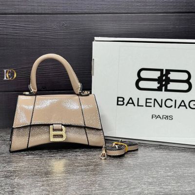 Лот: 25440369. Фото: 1. Женская сумка Balenciaga (Турция... Сумки