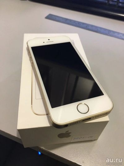 Лот: 13801295. Фото: 1. Iphone SE 32GB (2205-05). Смартфоны