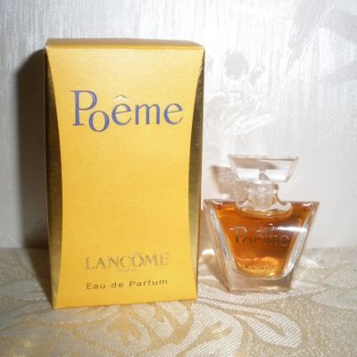 Лот: 12098121. Фото: 1. Парфюмерная вода Lancome Poeme... Женская парфюмерия