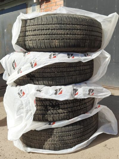 Лот: 17422764. Фото: 1. Шины Bridgestone Dueler H/T 265... Шины