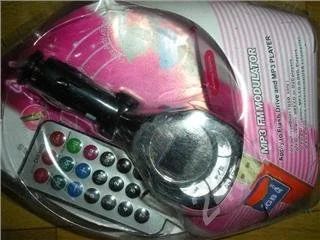 Лот: 336106. Фото: 1. usb fm модулятор новый с пультом... Аксессуары для автозвука