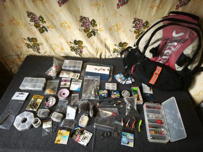 Лот: 25899939. Фото: 1. Снасти + рюкзак (лот 2). Рыболовные снасти, сети, поплавки