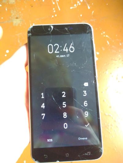 Лот: 24422853. Фото: 1. Смартфон asus. Смартфоны