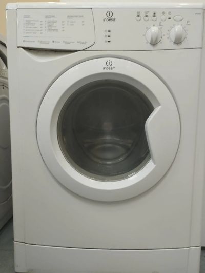 Лот: 24792224. Фото: 1. Стиральная машина Indesit WISN... Запчасти для остальной бытовой техники