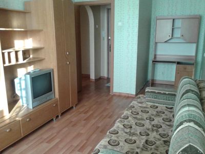 Лот: 5500230. Фото: 1. Сдам 1 комн.кв.на Алексеева 5. Квартиры, студии