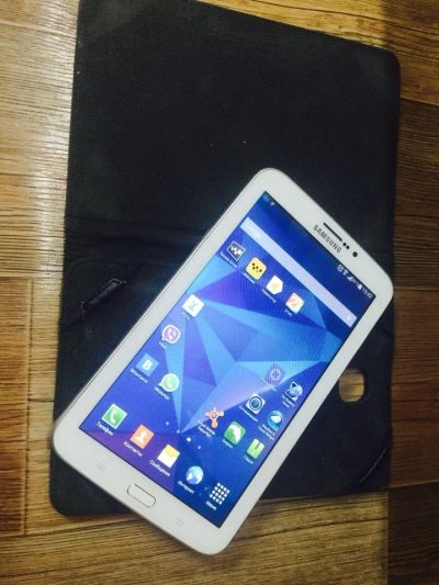Лот: 5140004. Фото: 1. samsung galaxy tab 3.7.0 16g небольшой... Смартфоны
