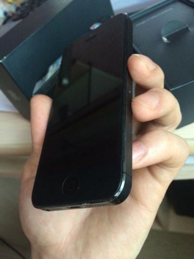 Лот: 7125004. Фото: 1. iphone 5 16Gb Black. Смартфоны