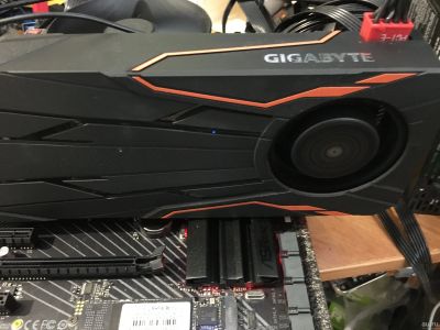 Лот: 17542358. Фото: 1. Видеокарта gigabyte GeForce gtx... Видеокарты