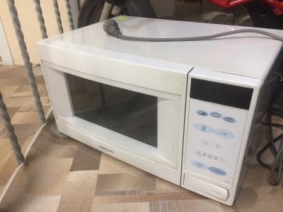 Лот: 10228572. Фото: 1. samsung m745r микроволновая печь... Микроволновки, мини-печи