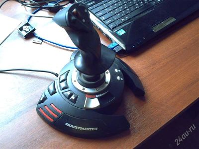 Лот: 1760512. Фото: 1. Джойстик ThrustMaster FlightStick... Рули, джойстики